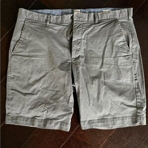 GAP brand Men’s Casual Gray Shorts Size 36 Pair 2 of 4 Available!